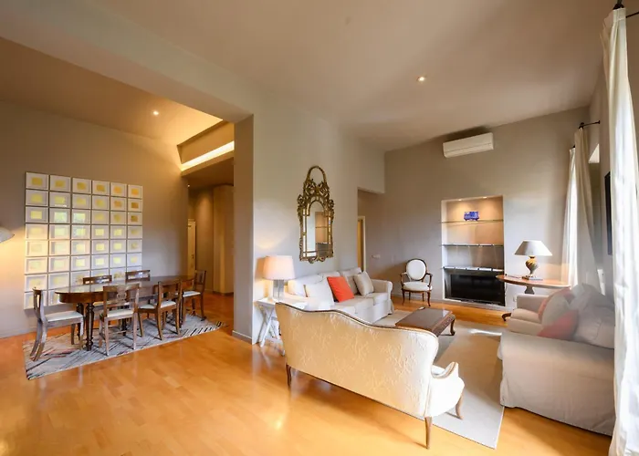 Capponi Luxury Apartment